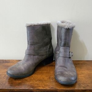 Anne Klein Gray Faux Fur-Trimmed Winter Boots size 8